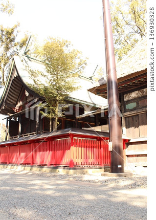 在神社的區域內 在神社的區域內 136930328