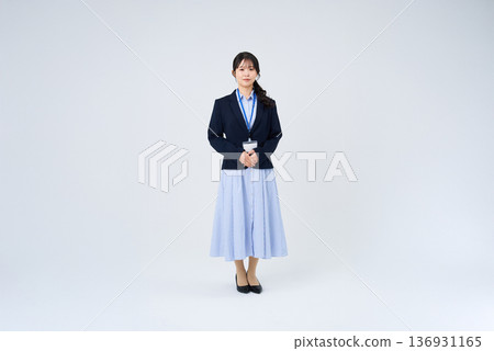 Young business woman with a smile 136931165