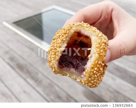 Sesame dumplings 136932663