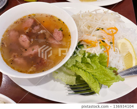 Bun Cha (Vietnamese Tsukemen) 136934104
