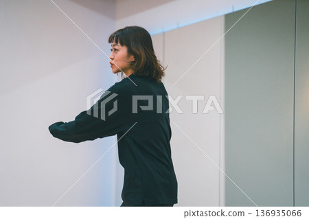 舞 舞蹈 跳舞 136935066