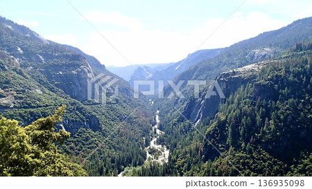 View from Tunnel View in Yosemite National Park, California, USA 136935098