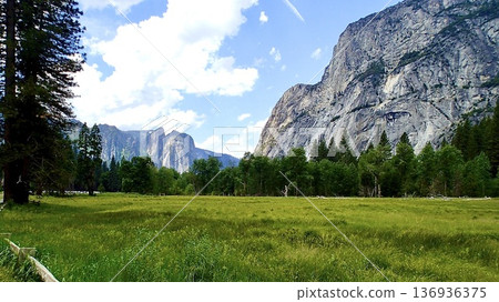 美國優勝美地國家公園景觀 136936375