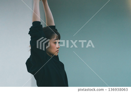 dancing, female, lady 136938063