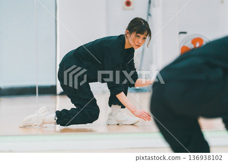 舞 舞蹈 跳舞 136938102