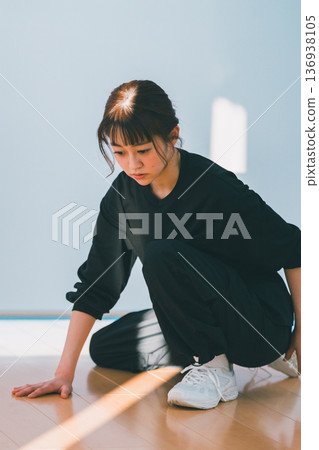 dancing, female, lady 136938105