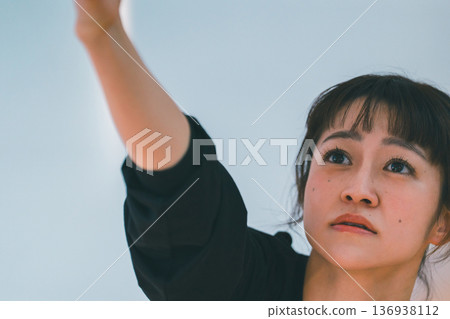 dancing, female, lady 136938112