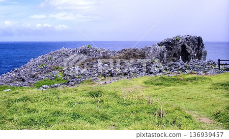 沖繩縣沖繩島邊戶岬的景色 136939457