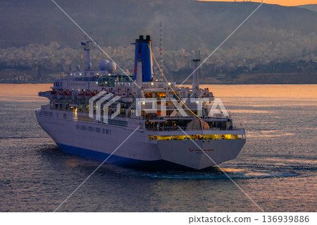 比雷埃夫斯港 136939886