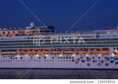 比雷埃夫斯港 136939919