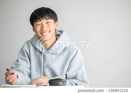 Boys, high school students, junior high school students, studying Boys, high school students, junior high school students, studying 136941520