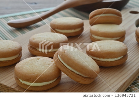 Salted butter kaman Salted butter kaman 136943721