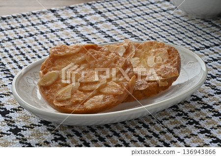 caramel almond rusk caramel almond rusk 136943866