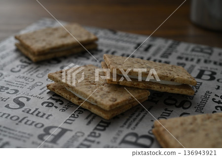 奶油糙米麩酸奶 奶油糙米麩酸奶 136943921