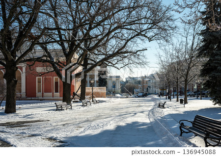 Snowy winter cityscape of UNESCO historic center of Odessa, Ukraine 136945088
