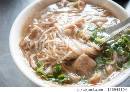 大腸麵線 豬大腸 大腸 麵線 intestine vermicelli 大腸麵線 豬大腸 大腸 麵線 intestine vermicelli 136945194