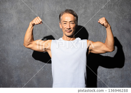 Senior man in training wear, sports image Senior man in training wear, sports image 136946288