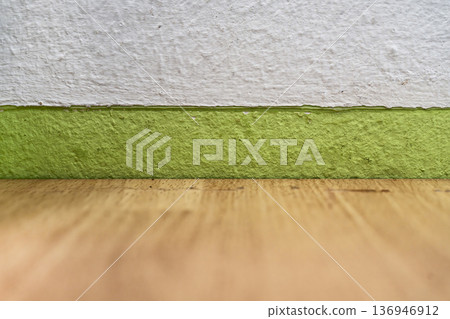 Minimal Natural Wall and Wooden Floor 136946912