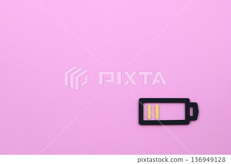 電池位於中間，所以你不用擔心電池沒電。 136949128