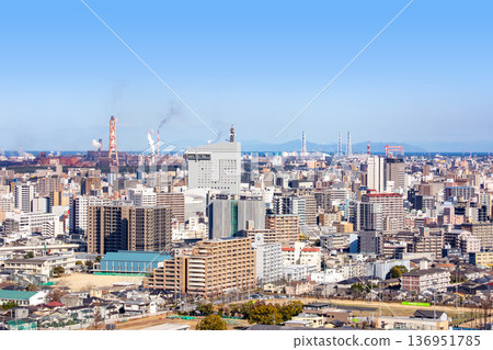 大分市、別府灣和四國山脈 大分市、別府灣和四國山脈 136951785