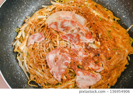 Fried noodles with pork Fried noodles with pork 136954906