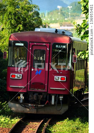 Nagaragawa Railway Nagara 300 series diesel railcar 136955481