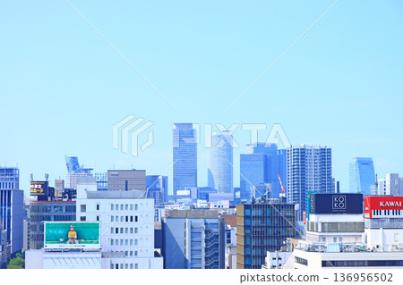 愛知縣名古屋市，名古屋市中心的風景，林立著許多摩天大樓 136956502