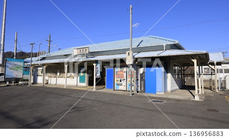 JR Uchibo Line Hota Station building JR Uchibo Line Hota Station building 136956883