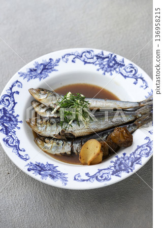 沙丁魚的煮姜 136958215