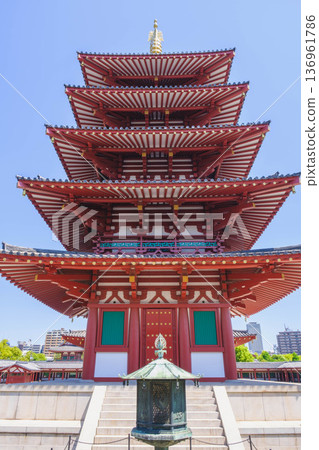 【四天王寺】代表大阪的古老寺廟，景色優美 136961786