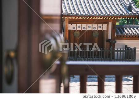 [Shitennoji Temple] Beautiful scenery of a historic temple that represents Osaka 136961809