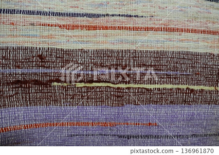 用生魚片製成的古董皮帶 136961870