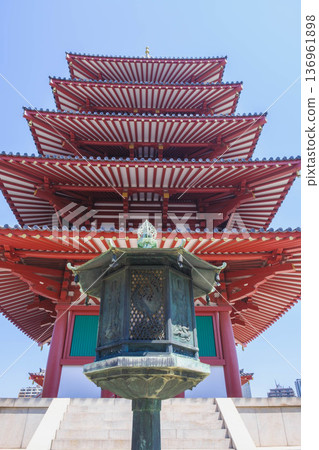 【四天王寺】代表大阪的古老寺廟，景色優美 136961898