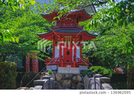 【四天王寺】代表大阪的古老寺廟，景色優美 136962095