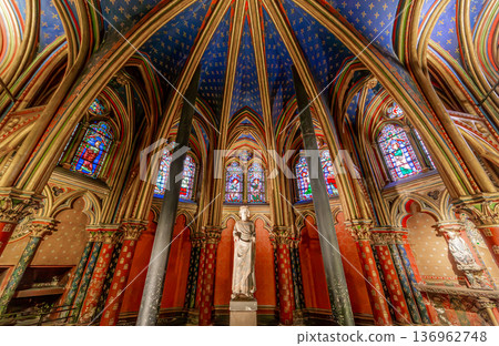 sainte-chapelle stained glasses windows, Paris, France sainte-chapelle stained glasses windows, Paris, France 136962748