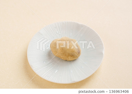 時令日式甜點“麥手餅” 時令日式甜點“麥手餅” 136963406
