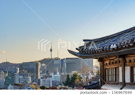 the city of Seoul in South korea 136967699