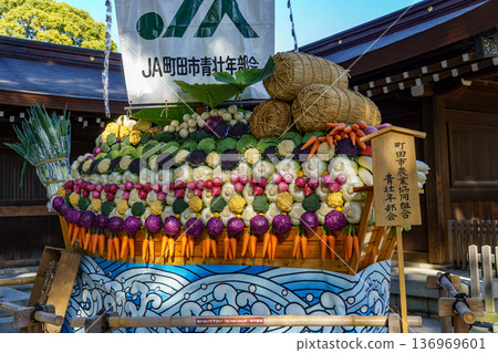 Tokyo in japan at autumn time 136969601