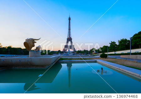 eiffel tour and from Trocadero, Paris 136974468