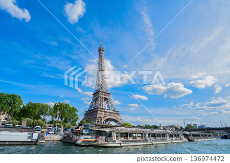 Bridge of Alexandre III, Paris, France Bridge of Alexandre III, Paris, France 136974472