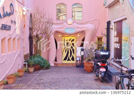 Cute shops in Jiyugaoka 136975212