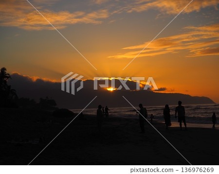 A tropical sea sunset illuminated by Miyuki A tropical sea sunset illuminated by Miyuki 136976269