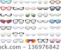 Illustration set of glasses with various designs 136976842
