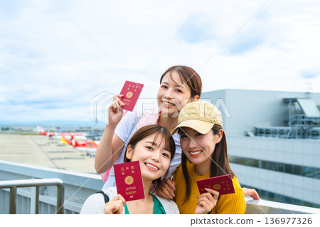 出發請攜帶護照 ■攝影合作：關西國際機場（KIX） 136977326