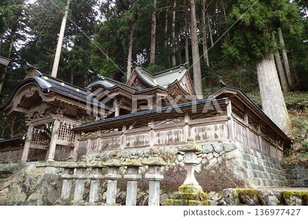 前往圓空街道星宮神社參拜圓空佛 136977427