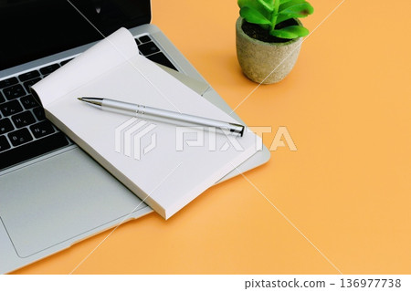 Business image memo and personal computer Business image memo and personal computer 136977738