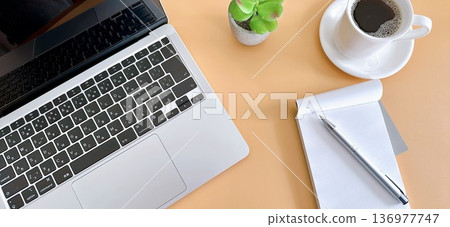 Business image memo and personal computer Business image memo and personal computer 136977747