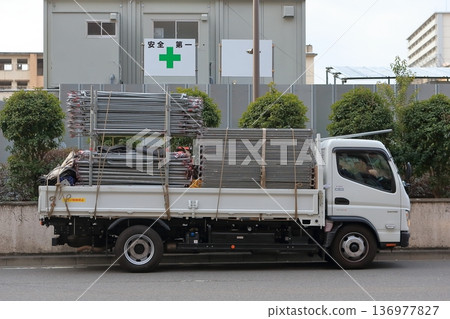 A truck that transports temporary materials 136977827