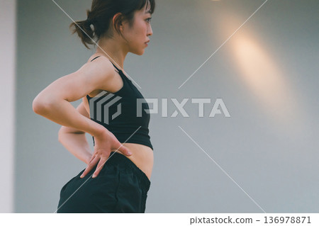 dancing, females, female 136978871