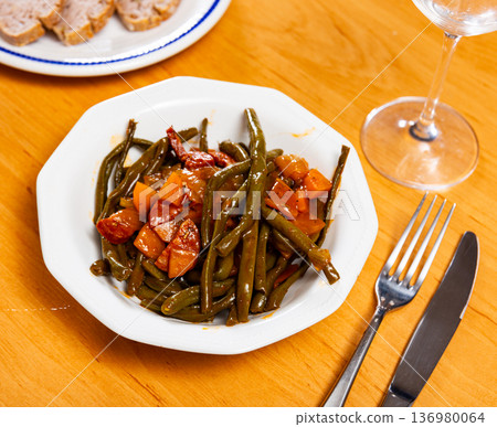 String beans with carrots and chorizo make flavorful hot dish String beans with carrots and chorizo make flavorful hot dish 136980064